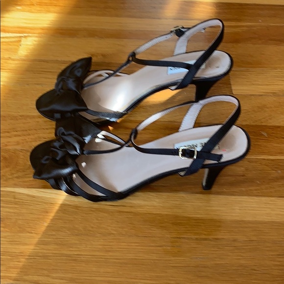 Black Steve Madden Heels - Picture 2 of 4